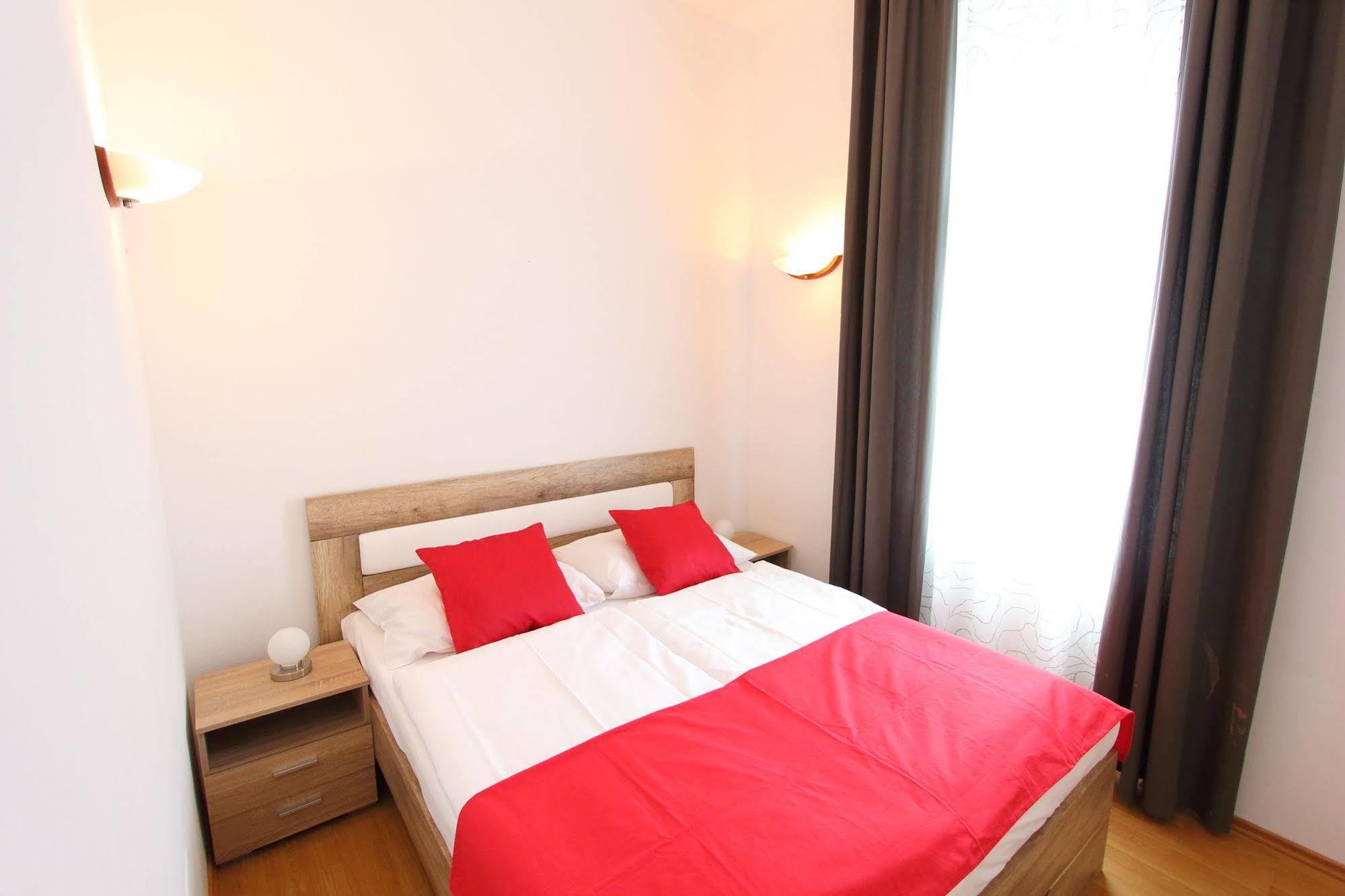 Checkvienna - Edelhof Apartments Kültér fotó